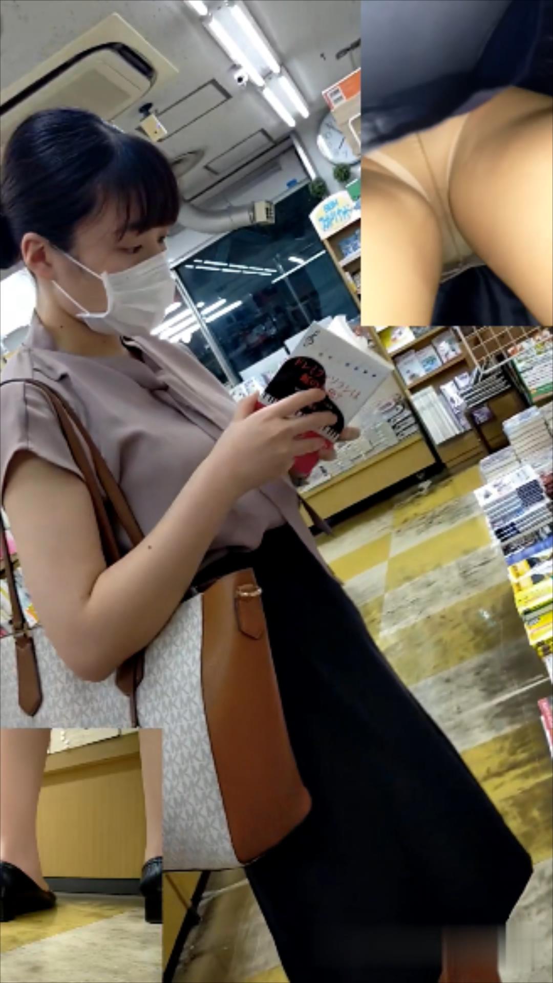 20209053744街拍抄底1书店偷拍抄底