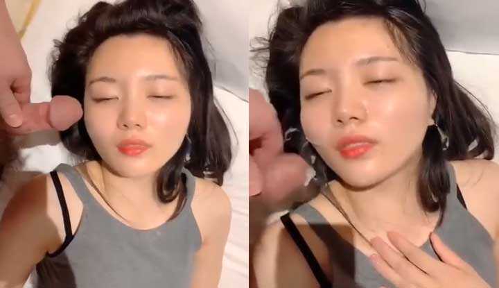 清纯女友流出～女友喝醉男友贴心颜射敷面膜